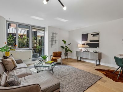 25 Hudson St APT 111