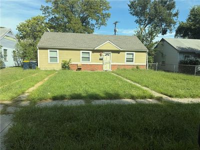 8037 Wabash Ave