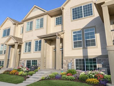 255 Regency Ct Unit D