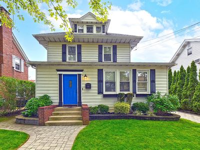 121 Verbena Ave