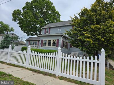 200 N Oak Ave