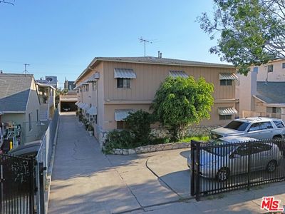 5836 Lexington Ave