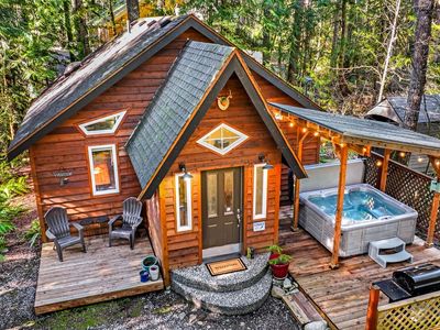 7419 Canyon View Drive