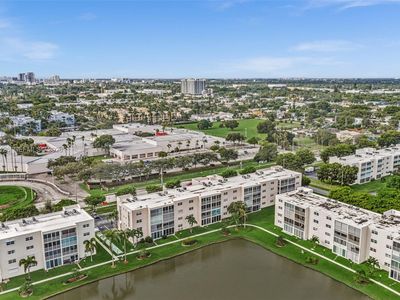 315 SE 11th Ter APT 203