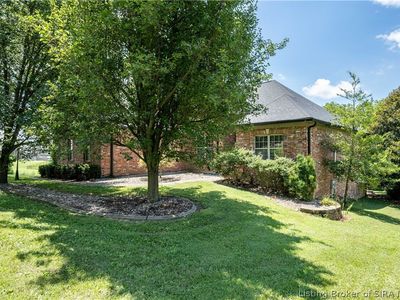 6110 Mariners Trail