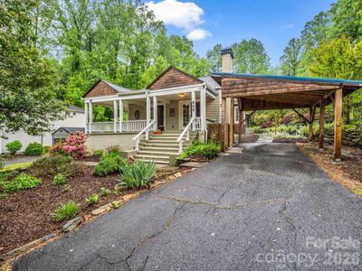 104 W Lake Ave