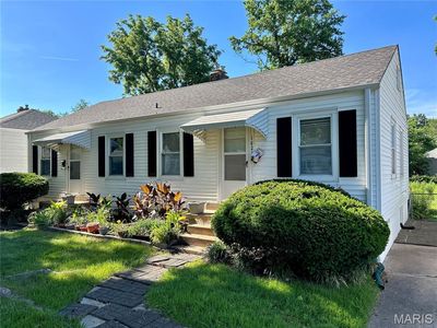 Property at 10217 Saint Katherine Ln, Saint Ann, MO