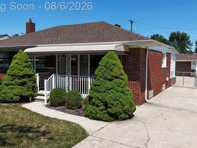 32910 Rosslyn Ave