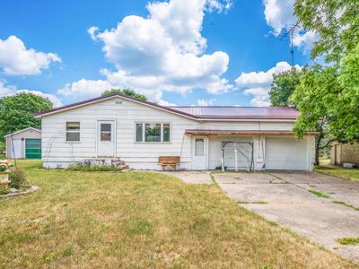 1014 Olaf St