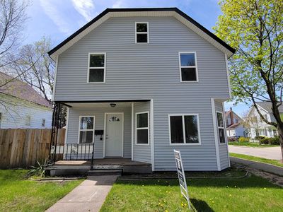 400 Fraser St
