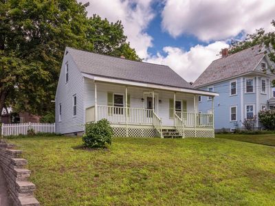 33 Charlotte Avenue