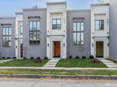 31 Jefferson Ave SUITE 102