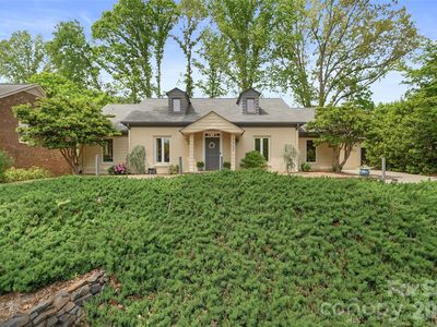 4400 Woods End Ln