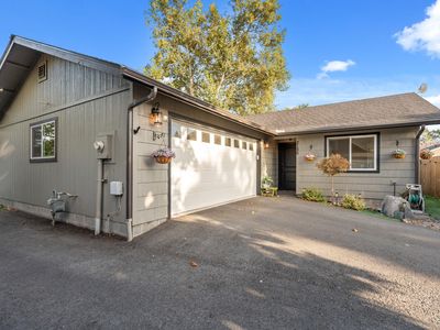 2186 Lower River Rd