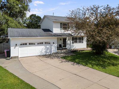 Property at 322 Sullivan Dr, Colona, IL