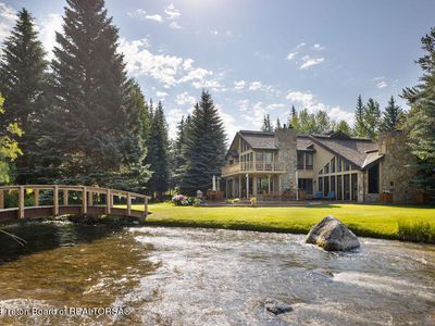 555 S Sandhill Crane Rd