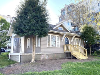 113 30th Ave N