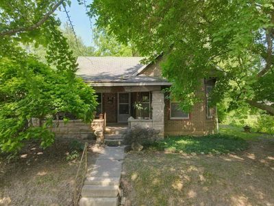 325 S Fairview St