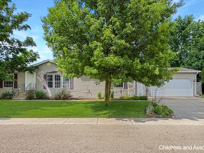 7225 Equine Ln SE