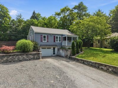 105 Periwinkle Ln