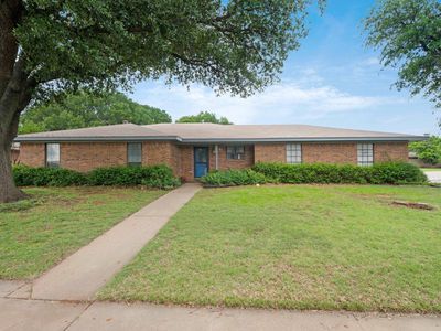 5131 Edgecliff Dr