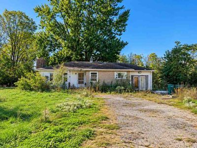 3611 National Rd W