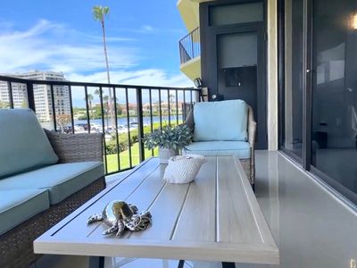 899 Jeffery Street #206