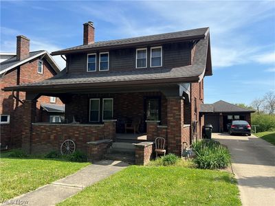 226 Dover Rd NE