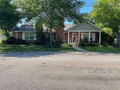Property at 310 College St, Throckmorton, TX