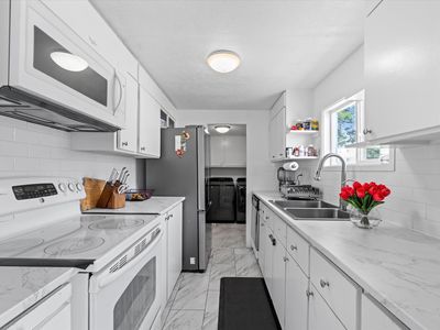 189 S 38th Ave #8