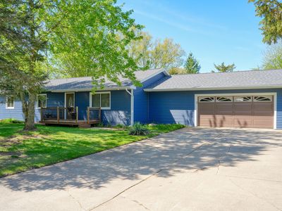 124 Carlysle Dr
