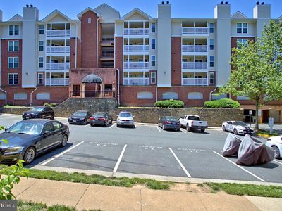 1524 Lincoln Way APT 211
