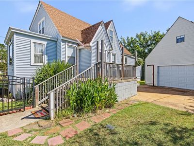 9630 13th View St