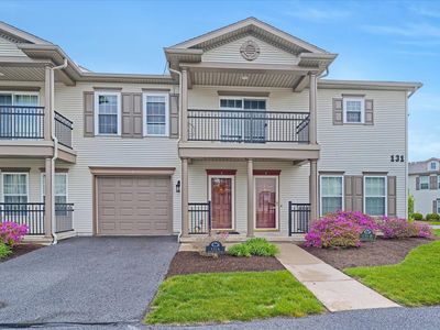 131 Alma Mater Ct APT A