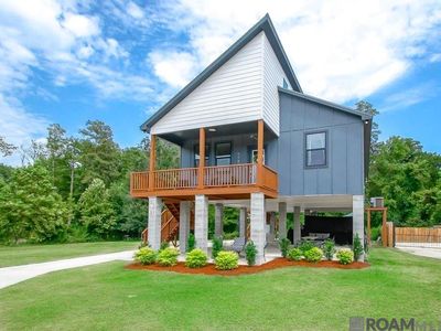 15980 Cypress Point Ln