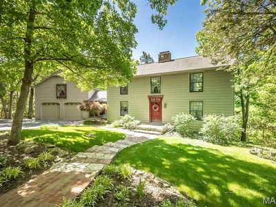 10 Ravinia Ln