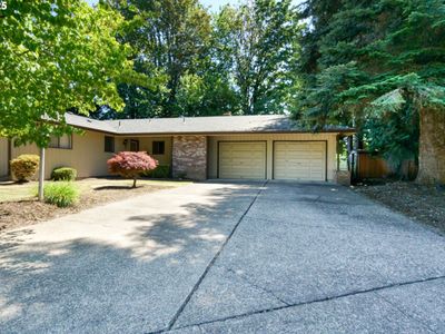 2262 NW Pinehurst Dr