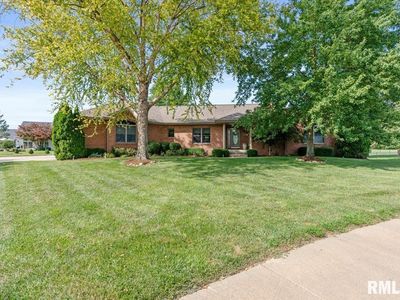 2405 Rosewell Point