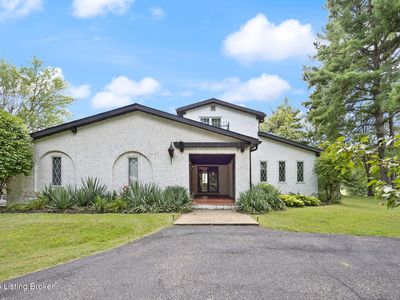 100 Roundtop Rd