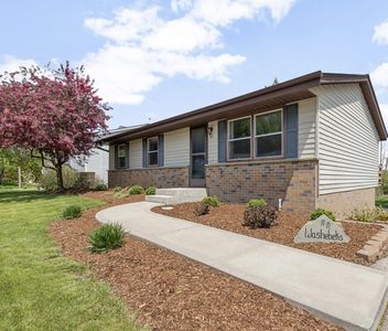 915 Villa Park DRIVE