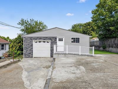 24 Emerson St