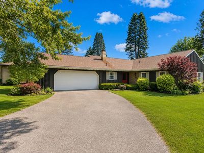 88 Keston Elm Dr