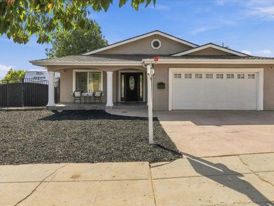 3562 Oakleaf Dr