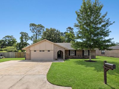 12422 Old River Dr