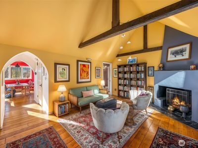 1014 E Roy Street #35