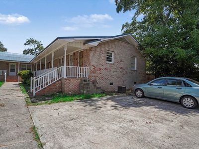 520 Boundary Ave.