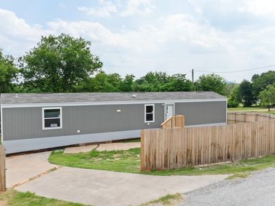 Property at 4202 Cortez Ct, Granbury, TX