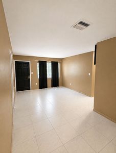 1428 Eva Ln
