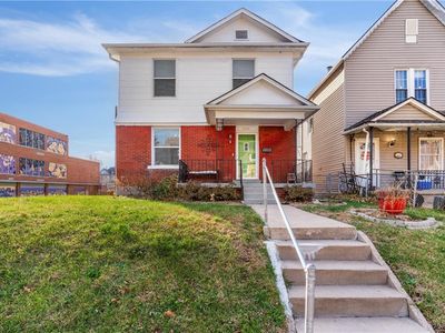 3435 Anderson Ave