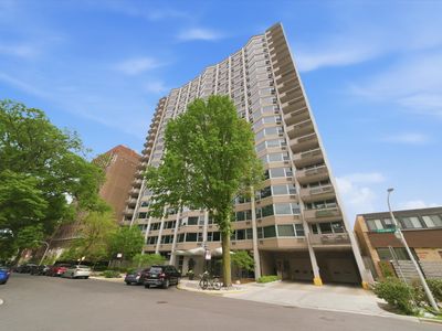 555 W Cornelia Ave APT 1401